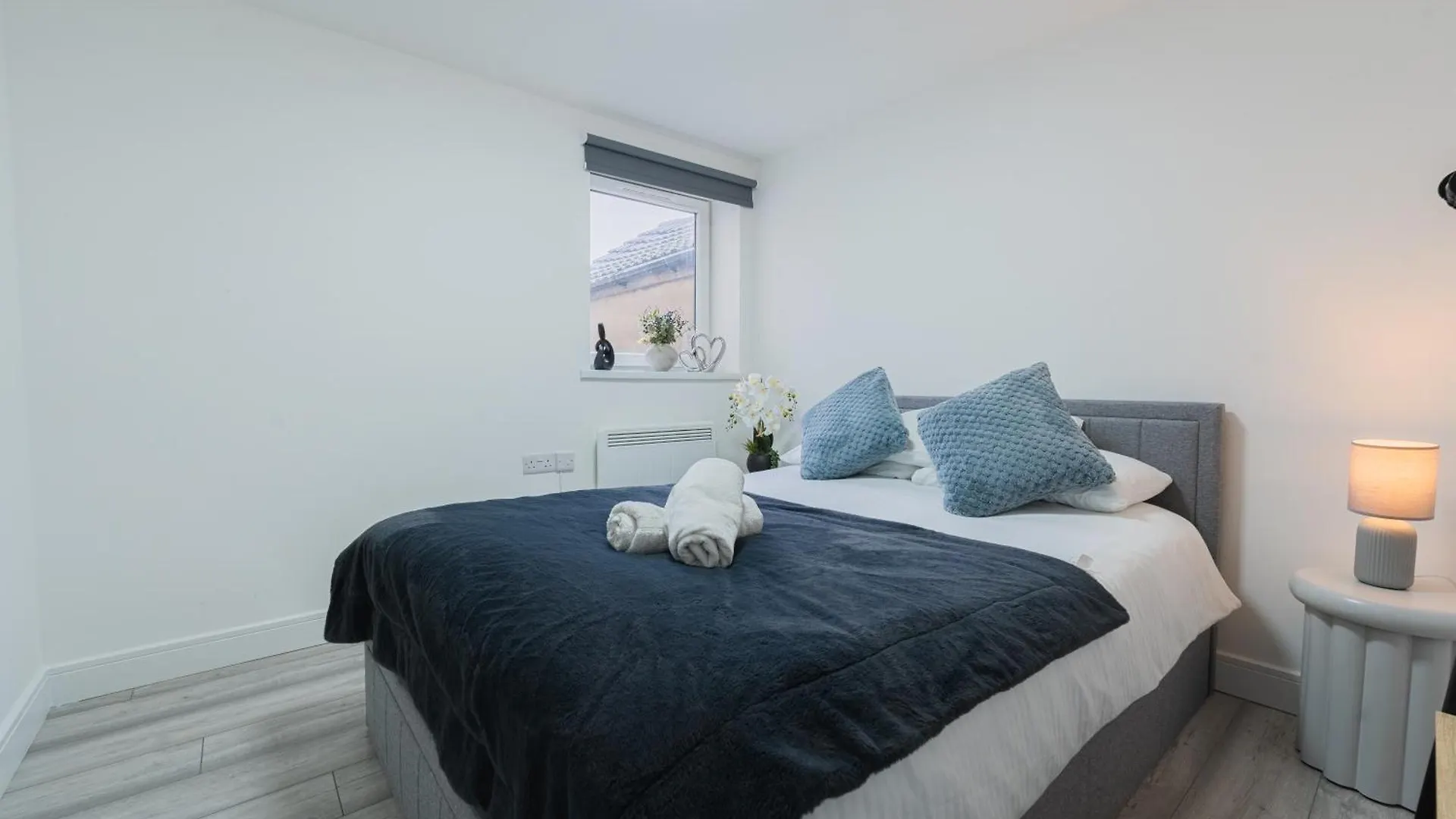 Brand New Luxe Two Bedroom Flat! Excellent Wifi Cardiff United Kingdom