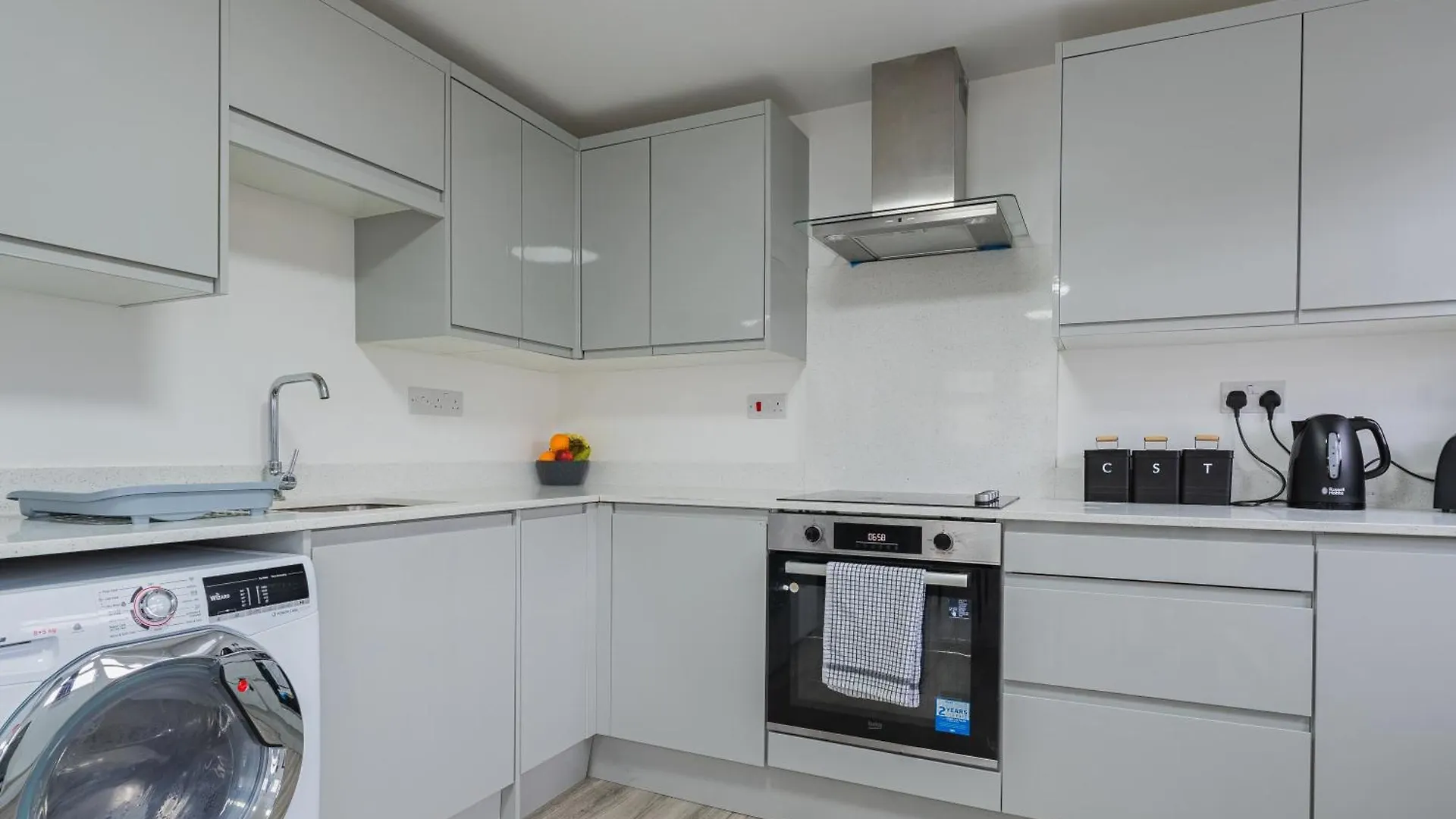 Apartment Brand New Luxe Two Bedroom Flat! Excellent Wifi Cardiff United Kingdom