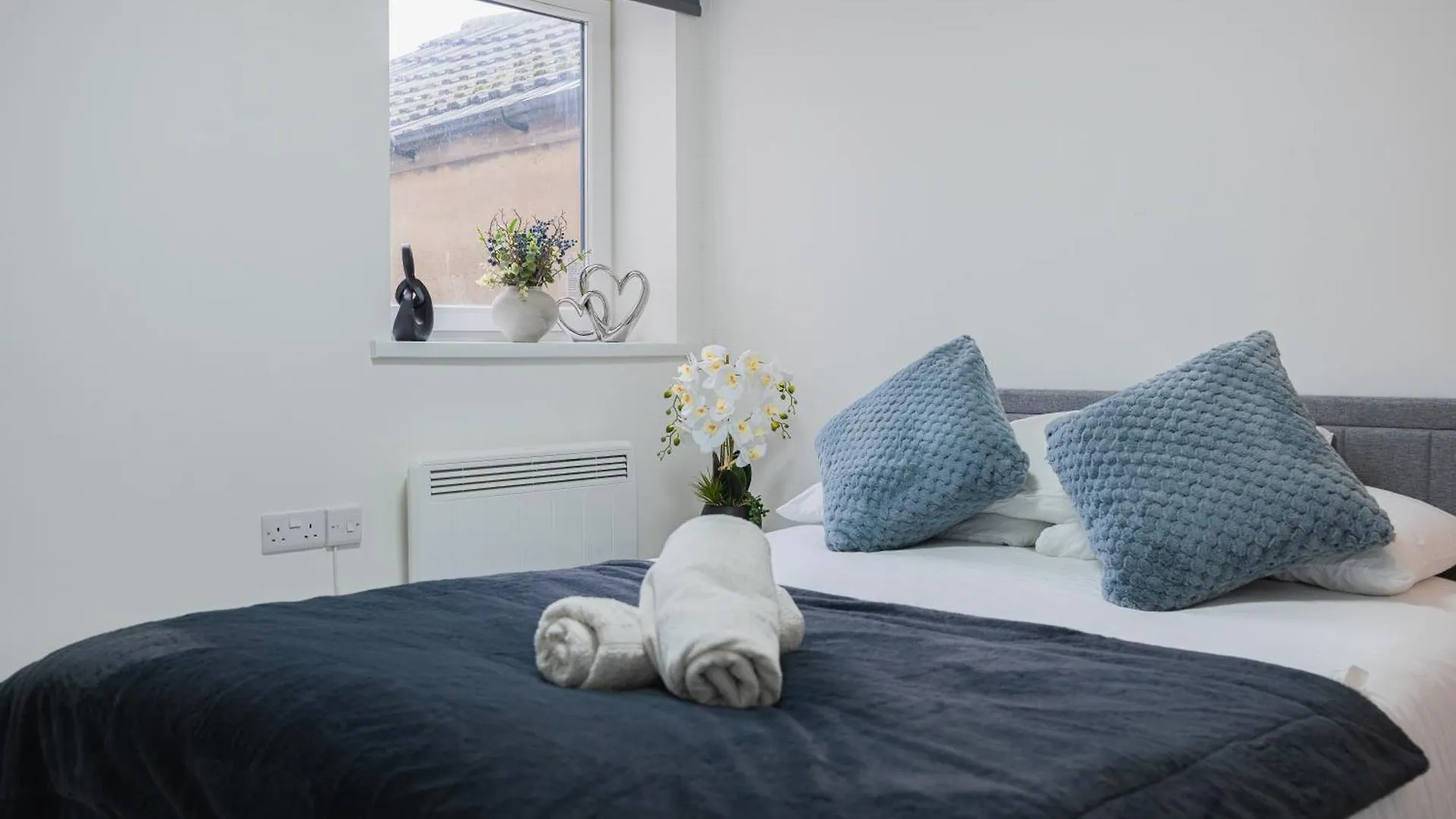 Apartment Brand New Luxe Two Bedroom Flat! Excellent Wifi Cardiff